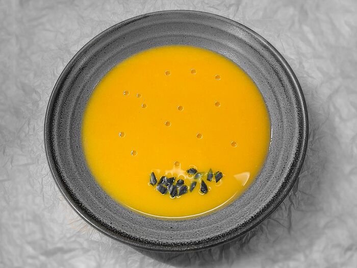Суп-пюре из тыквы, имбиря и апельсина