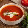 Фото к позиции меню Суп из томатов с домашним сыром Страчателлой