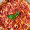 Фото к позиции меню Пицца с салями 30 см