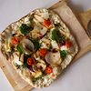 Фото к позиции меню Пицца с сыром бри, грушей и горгонзоллой