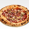 Фото к позиции меню Пицца бекон, колбаски с соусом барбекю