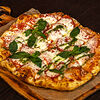 Фото к позиции меню Римская пицца Маргарита
