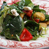 Фото к позиции меню Томатный салат с хрустящими баклажанами и брынзой