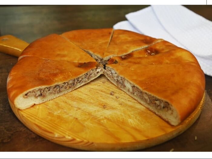Пирог осетинский мясо/сыр