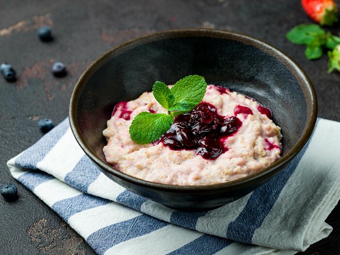 Краст из овсянки с клюквой