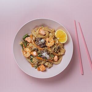 Wok с морепродуктами