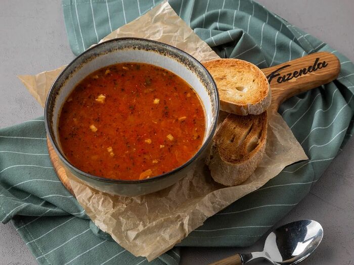 Фасолевый суп с перцем чили