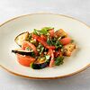 Фото к позиции меню Теплый салат с баклажаном и помидорами