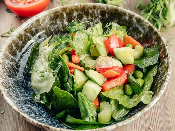 Лёгкий салат с авокадо