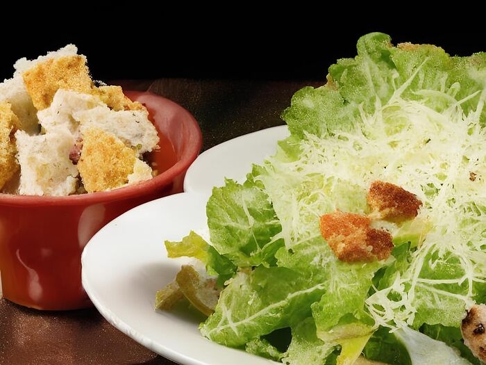 Комбо с салатом Цезарь с креветкой и картофелем айдахо