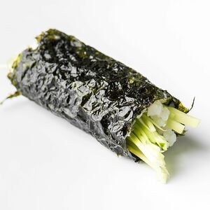 Hand rolls с огурцом