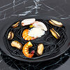 Фото к позиции меню Паста черная из чернил каракатицы с морепродуктами