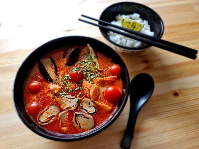 Суп том ям с морепродуктами