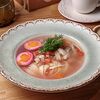 Фото к позиции меню Куриный суп с лапшой и маринованным яйцом