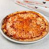 Фото к позиции меню Пицца Маргарита 40 см, на тонком тесте