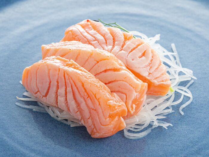 Сашими опаленный лосось