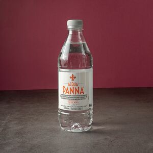 Минеральная вода Acqua panna