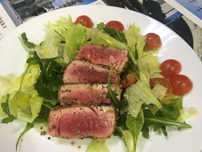 Салат с филе красного тунца
