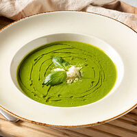 Крем-суп из брокколи и зеленого горошка
