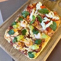 Комбо-пицца Креветки с соусами и страчателла