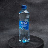 Вода Aqua minerale с газом