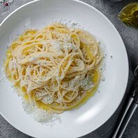Спагетти с пармезаном