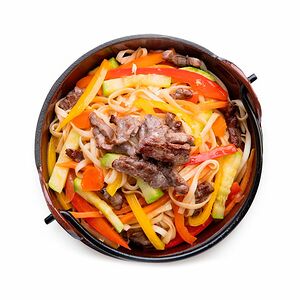 Wok лапша с говядиной