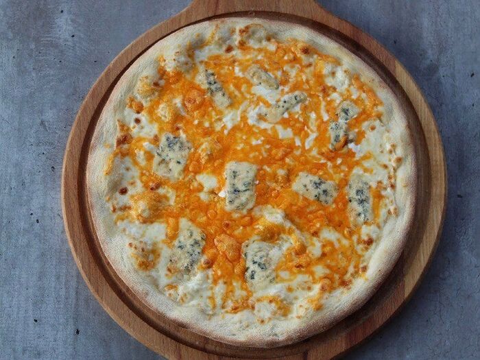 Пицца Четыре сыра с дор-блю 32см