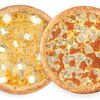 Фото к позиции меню Комбо 2 пиццы (Море сыра и Сочная курочка)