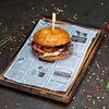 Фото к позиции меню Бургер с мраморной говядиной и трюфельным айоли