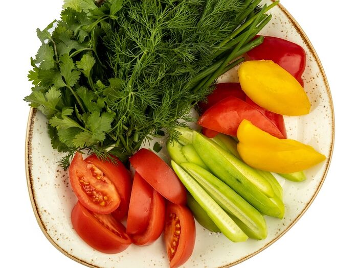 Сезонные овощи с армянским лавашом и сванской солью