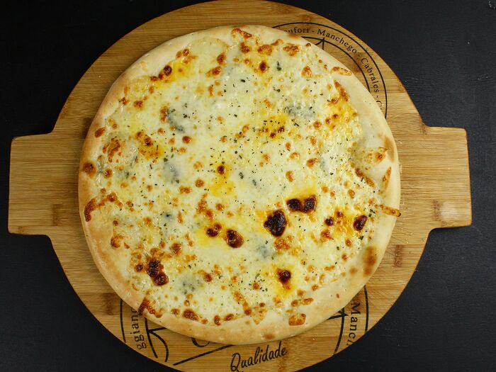 Пицца Четыре Сыра