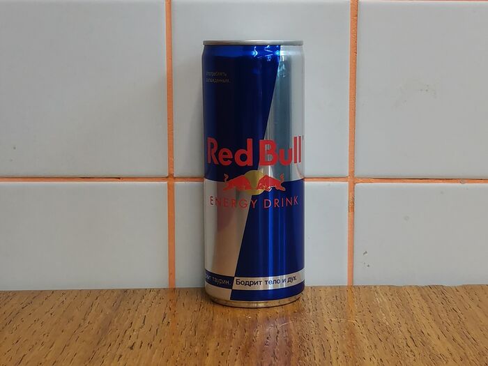 Напиток Red Bull Energy Drink