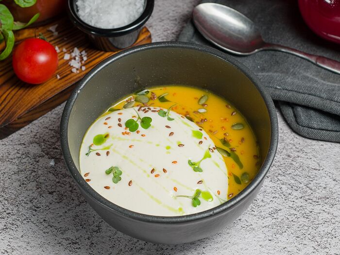 Крем-суп из тыквы с муссом из пармезана
