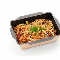 Wok с лососем