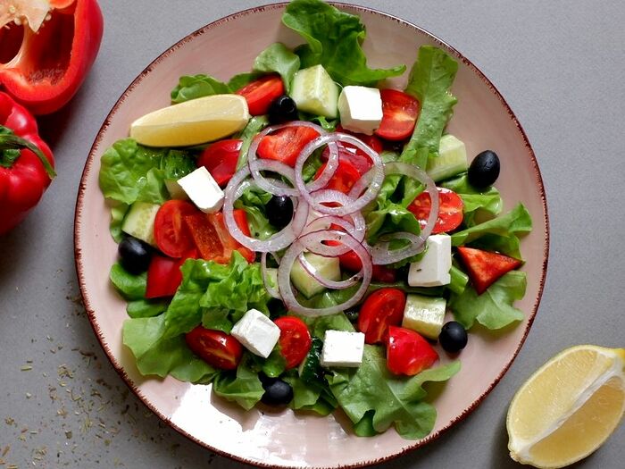 Салат овощной на Греческий манер