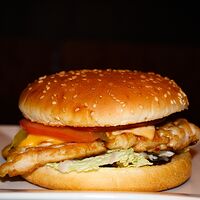 Chiken Burger с соусом хойсин