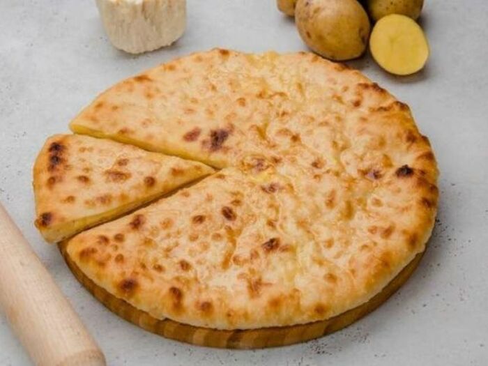 Пирог с сыром и картофелем⁣