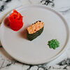 Фото к позиции меню Суши с рубленым лососем в соусе спайси