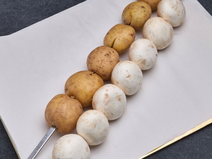 Грибы и картошка на мангале