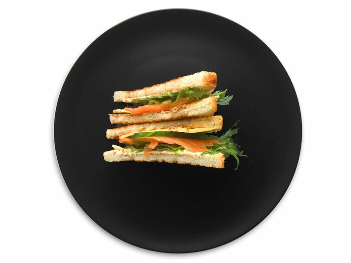 Сэндвич с сёмгой и сливочным сыром