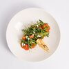 Фото к позиции меню Куриный шницель со свежим салатом