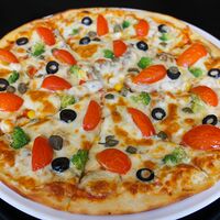 Пицца вегетарианская на тонком тесте