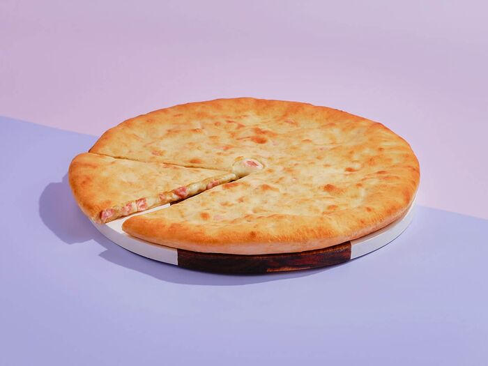 Осетинский пирог 30 см с ветчиной и сыром