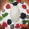 Фото к позиции меню Страчетелла с ванилью и ягодами