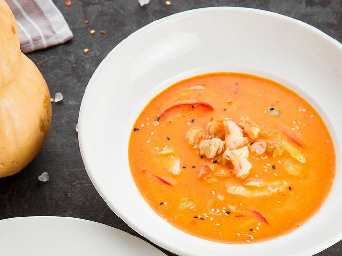 Суп в стиле Том-ям с креветками и курой