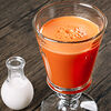 Фото к позиции меню Морковный свежевыжатый сок со сливками
