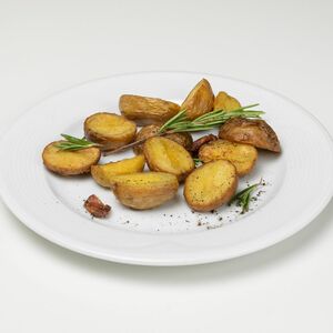 Запеченный картофель с розмарином