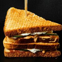 Сэндвич с копченой куриной грудкой
