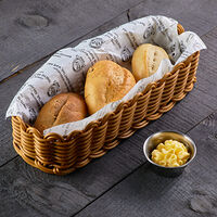 Хлебная корзина из трех видов булочек